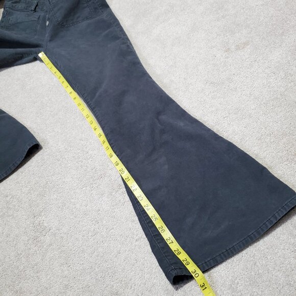 AMERICAN EAGLE Super Hi-Rise Flare Corduroy Pants Patch Pocket Grey Women 8 x 30 - Picture 13 of 14